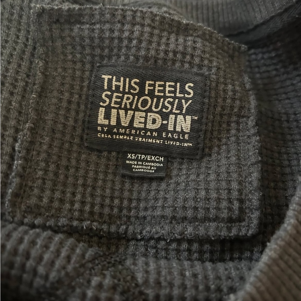 American Eagle Gray Waffle Knit Top